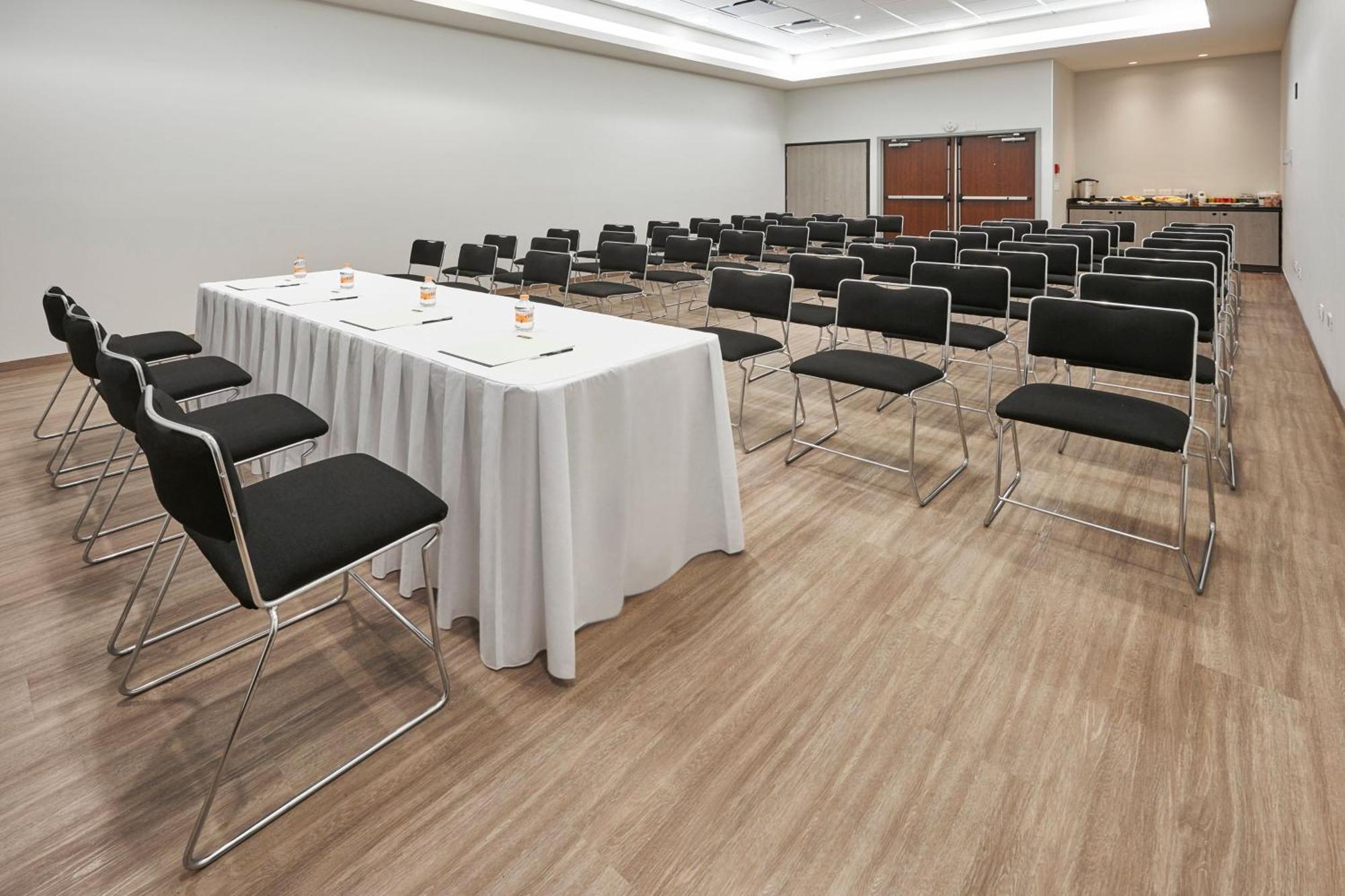 City Express By Marriott Toluca Bagian luar foto